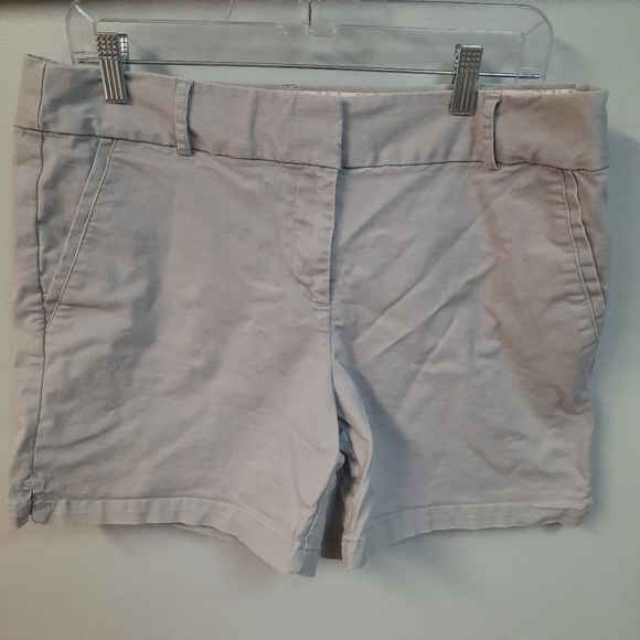 Loft Gray Shorts Size 10 - Picture 1 of 6